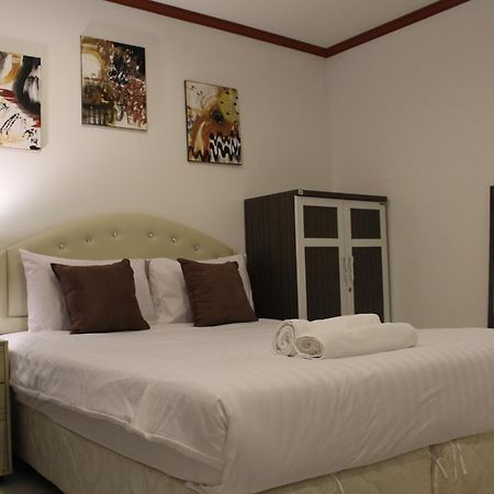 Omaya Guesthouse Patong Eksteriør bilde